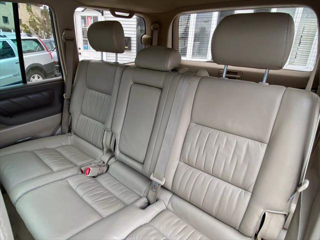 2000 Toyota Land Cruiser Sport Utility 4D