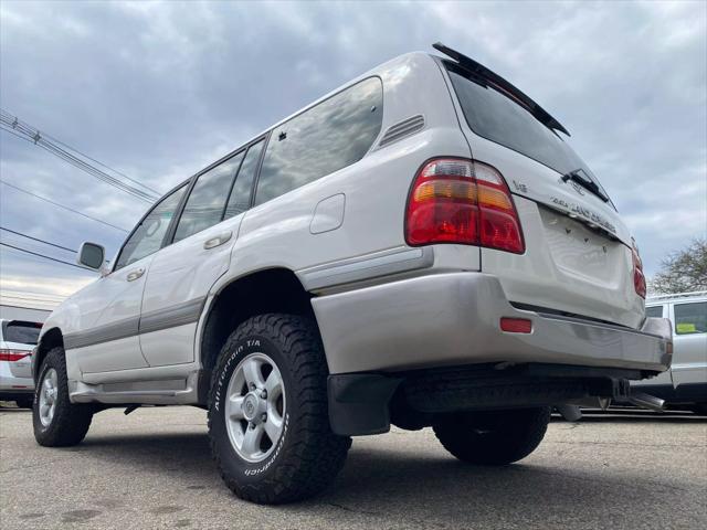 2000 Toyota Land Cruiser Sport Utility 4D