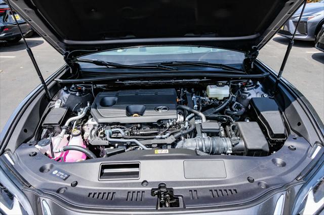 2025 Lexus ES 300h Unknown