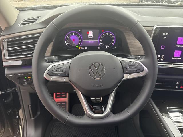 2025 Volkswagen Atlas 2.0T SEL Premium R-Line