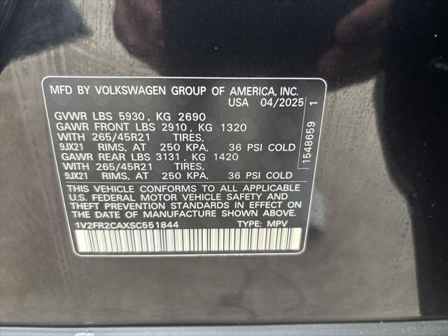 2025 Volkswagen Atlas 2.0T SEL Premium R-Line