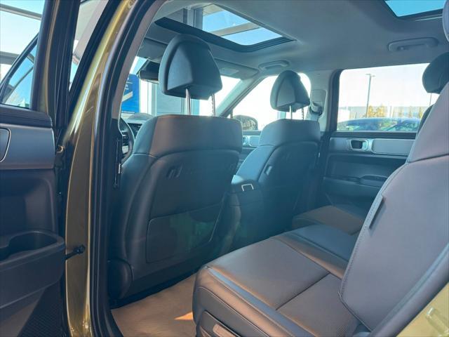 Santa Fe Hybrid Preferred w/Trend Package