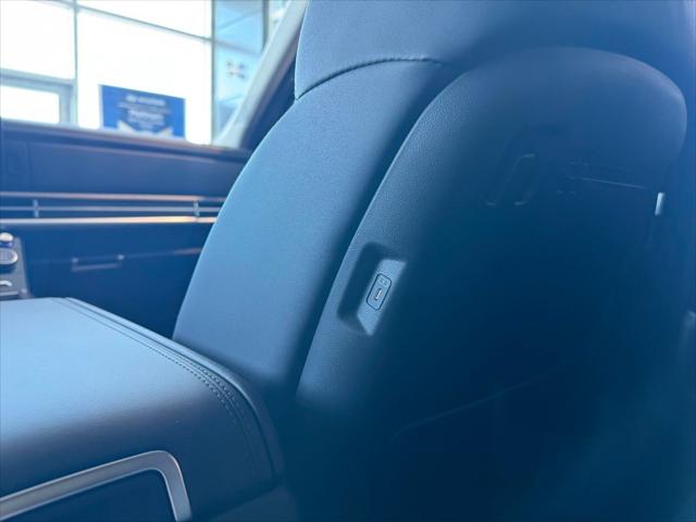 Santa Fe Hybrid Preferred w/Trend Package