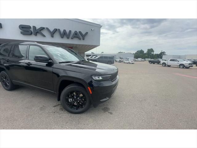 2025 Jeep Grand Cherokee GRAND CHEROKEE L ALTITUDE X 4X4