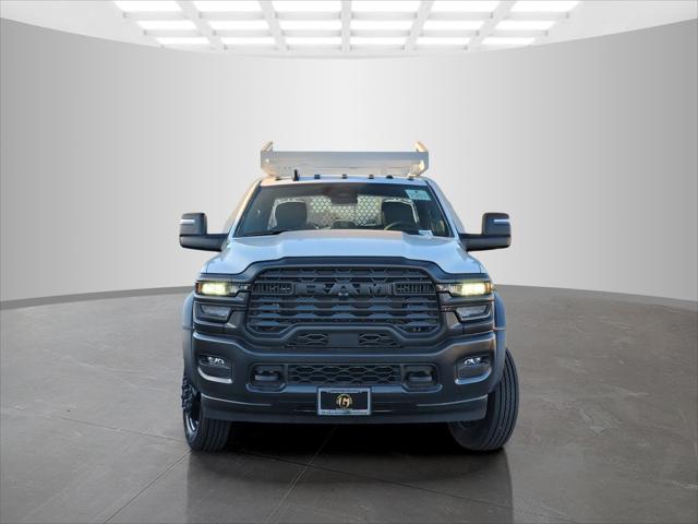 2025 RAM Ram 5500 Chassis Cab RAM 5500 TRADESMAN CHASSIS CREW CAB 4X4 84 CA