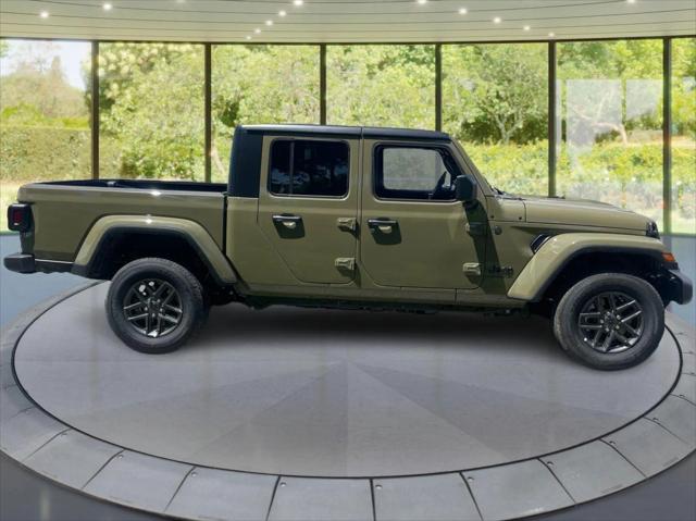 2025 Jeep Gladiator GLADIATOR SPORT S 4X4