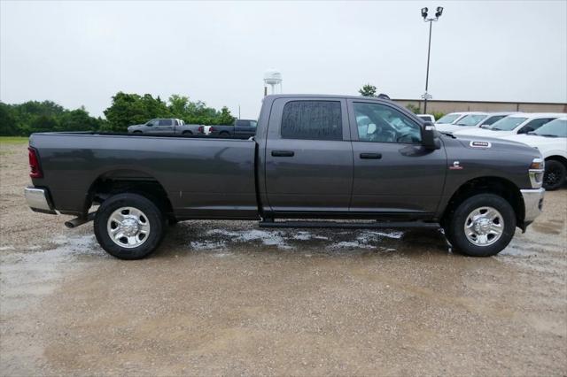 2025 RAM Ram 3500 RAM 3500 TRADESMAN CREW CAB 4X4 8 BOX