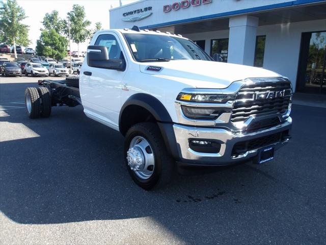 2025 RAM Ram 5500 Chassis Cab RAM 5500 TRADESMAN CHASSIS REGULAR CAB 4X4 120 CA 2025 RAM Ram 5500 Chassis Cab RAM 5500 TRADESMAN CHASSIS REGULAR CAB 4X4 120 CA