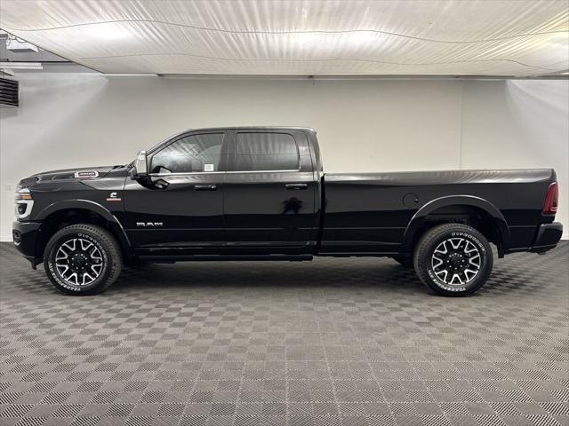 2025 RAM Ram 3500 RAM 3500 LIMITED LONGHORN CREW CAB 4X4 8 BOX
