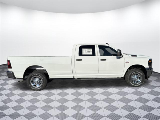 2025 RAM Ram 3500 RAM 3500 TRADESMAN CREW CAB 4X4 8 BOX
