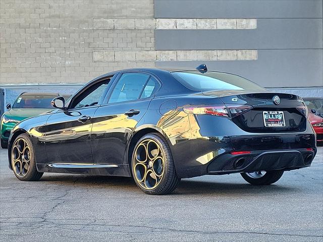 2025 Alfa Romeo Giulia GIULIA INTENSA RWD 2025 Alfa Romeo Giulia GIULIA INTENSA RWD