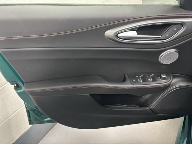 2025 Alfa Romeo Giulia GIULIA INTENSA AWD 2025 Alfa Romeo Giulia GIULIA INTENSA AWD