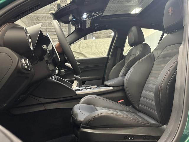 2025 Alfa Romeo Giulia GIULIA INTENSA AWD 2025 Alfa Romeo Giulia GIULIA INTENSA AWD