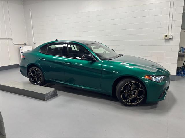 2025 Alfa Romeo Giulia GIULIA INTENSA AWD 2025 Alfa Romeo Giulia GIULIA INTENSA AWD