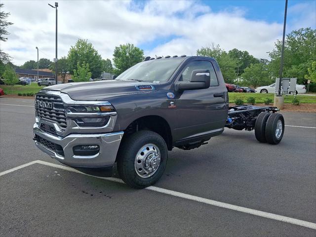 2025 RAM Ram 3500 Chassis Cab RAM 3500 TRADESMAN CHASSIS REGULAR CAB 4X4 84 CA