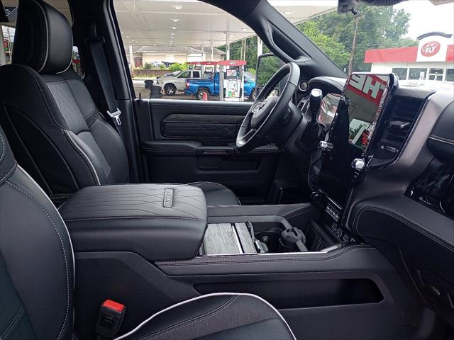 2025 RAM Ram 2500 RAM 2500 LIMITED CREW CAB 4X4 64 BOX