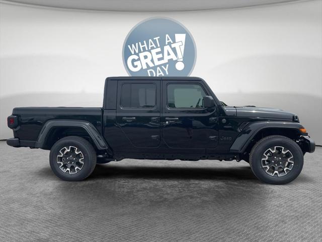 2025 Jeep Gladiator GLADIATOR SPORT S 4X4