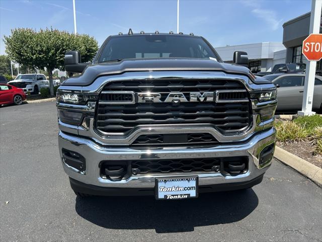 2025 RAM Ram 3500 RAM 3500 TRADESMAN CREW CAB 4X4 8 BOX 2025 RAM Ram 3500 RAM 3500 TRADESMAN CREW CAB 4X4 8 BOX