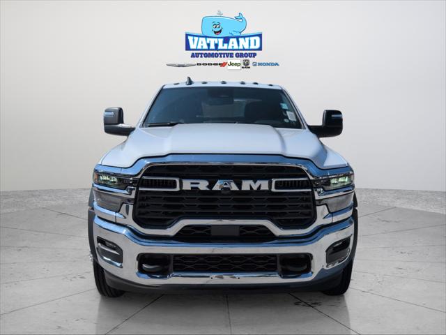 2025 RAM Ram 4500 Chassis Cab RAM 4500 TRADESMAN CHASSIS CREW CAB 4X4 60 CA 2025 RAM Ram 4500 Chassis Cab RAM 4500 TRADESMAN CHASSIS CREW CAB 4X4 60 CA