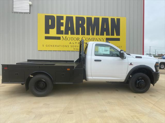 2025 RAM Ram 3500 Chassis Cab RAM 3500 TRADESMAN CHASSIS REGULAR CAB 4X4 60 CA