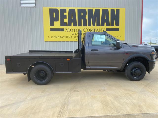 2025 RAM Ram 3500 Chassis Cab RAM 3500 TRADESMAN CHASSIS REGULAR CAB 4X4 60 CA