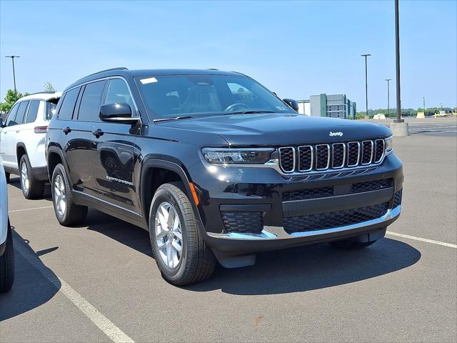 2025 Jeep Grand Cherokee GRAND CHEROKEE L LAREDO X 4X4