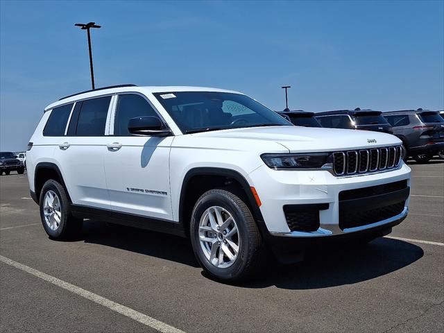 2025 Jeep Grand Cherokee GRAND CHEROKEE L LAREDO X 4X4