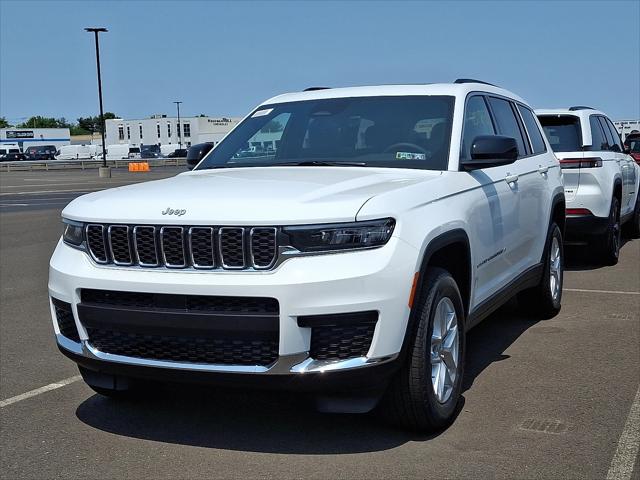 2025 Jeep Grand Cherokee GRAND CHEROKEE L LAREDO X 4X4