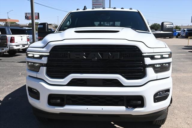 2025 RAM Ram 3500 RAM 3500 LARAMIE MEGA CAB 4X4 64 BOX