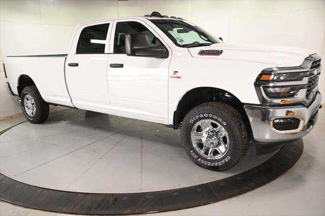 2025 RAM Ram 3500 RAM 3500 TRADESMAN CREW CAB 4X4 8 BOX