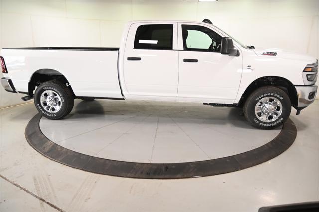 2025 RAM Ram 3500 RAM 3500 TRADESMAN CREW CAB 4X4 8 BOX