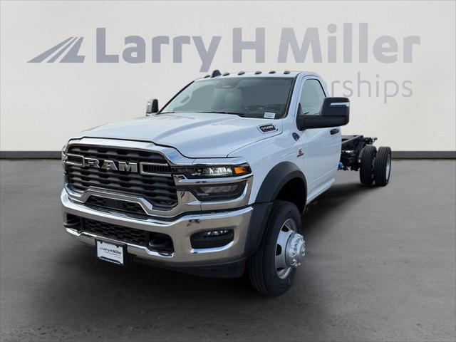 2025 RAM 5500 Chassis RAM 5500 TRADESMAN CHASSIS REGULAR CAB 4X4 120 CA