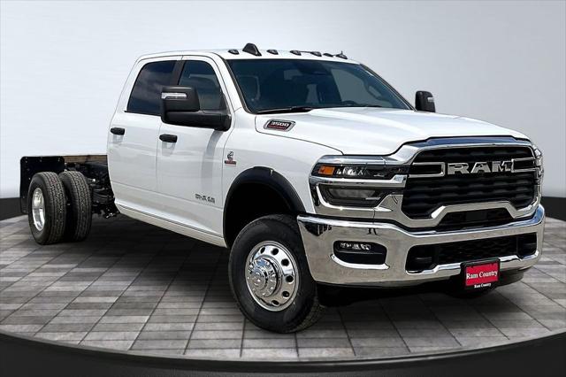 2025 RAM Ram 3500 Chassis Cab RAM 3500 BIG HORN CREW CAB CHASSIS 4X4 60 CA
