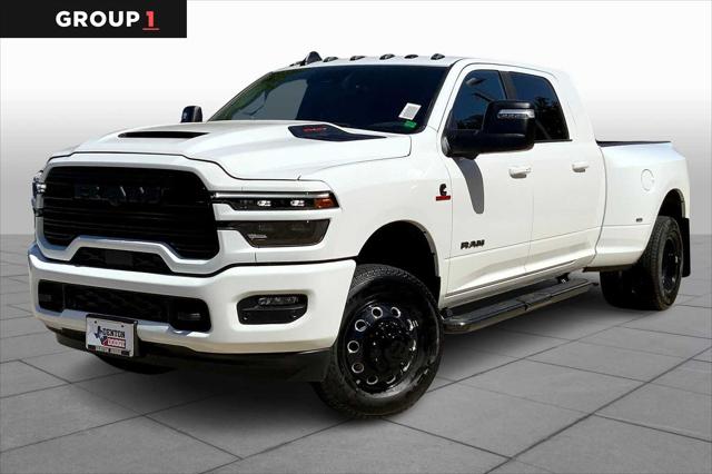 2025 RAM Ram 3500 RAM 3500 LARAMIE MEGA CAB 4X4 64 BOX