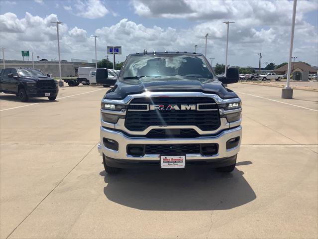 2025 RAM Ram 3500 RAM 3500 TRADESMAN CREW CAB 4X4 8 BOX