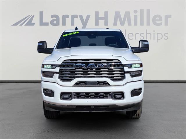 2025 RAM Ram 3500 RAM 3500 BIG HORN CREW CAB 4X4 8 BOX