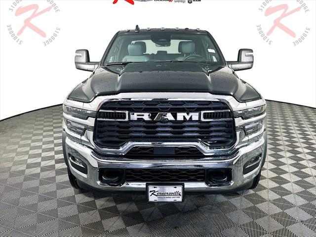 2025 RAM Ram 5500 Chassis Cab RAM 5500 TRADESMAN CHASSIS CREW CAB 4X4 60 CA