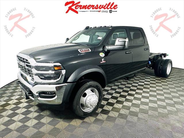 2025 RAM Ram 5500 Chassis Cab RAM 5500 TRADESMAN CHASSIS CREW CAB 4X4 60 CA