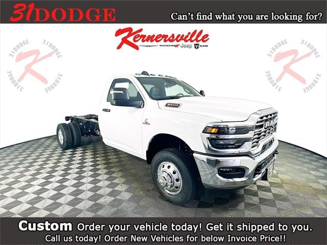 2025 RAM Ram 3500 Chassis Cab RAM 3500 TRADESMAN CHASSIS REGULAR CAB 4X4 84 CA