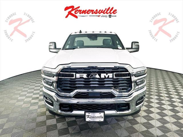 2025 RAM Ram 3500 Chassis Cab RAM 3500 TRADESMAN CHASSIS REGULAR CAB 4X4 84 CA