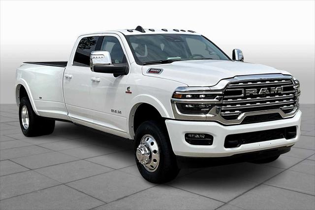 2025 RAM Ram 3500 RAM 3500 LIMITED LONGHORN CREW CAB 4X4 8 BOX