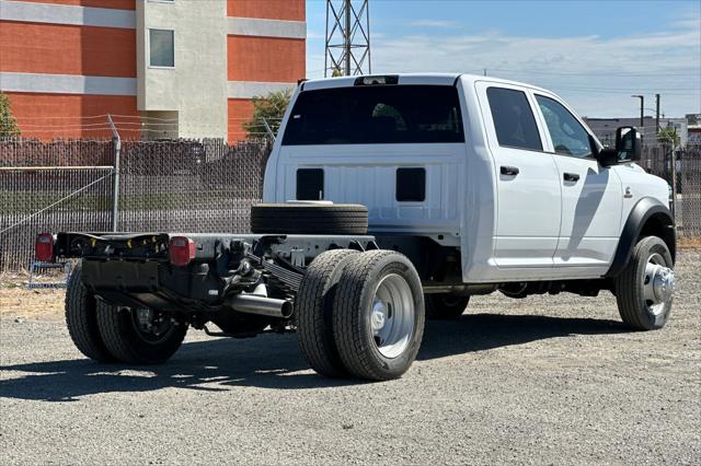 2025 RAM Ram 5500 Chassis Cab RAM 5500 TRADESMAN CHASSIS CREW CAB 4X4 60 CA 2025 RAM Ram 5500 Chassis Cab RAM 5500 TRADESMAN CHASSIS CREW CAB 4X4 60 CA