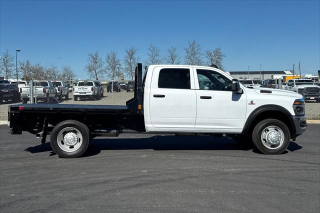 2025 RAM Ram 5500 Chassis Cab RAM 5500 TRADESMAN CHASSIS CREW CAB 4X4 60 CA