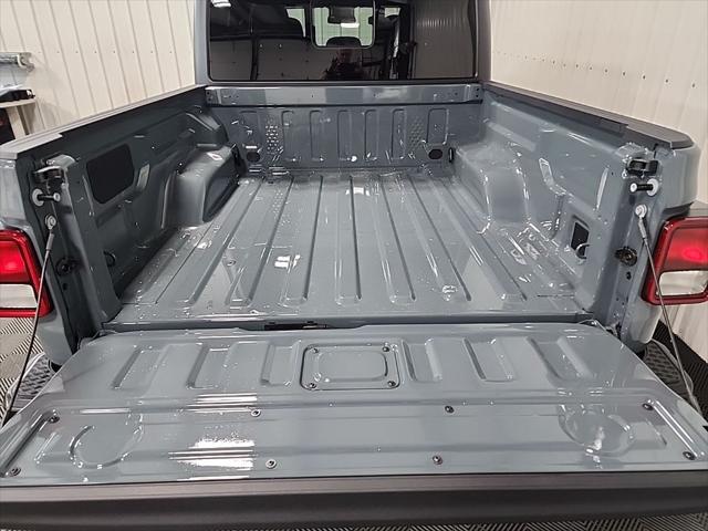 2025 Jeep Gladiator GLADIATOR SPORT S 4X4