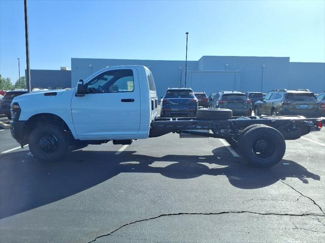 2025 RAM Ram 3500 Chassis Cab RAM 3500 TRADESMAN CHASSIS REGULAR CAB 4X2 84 CA