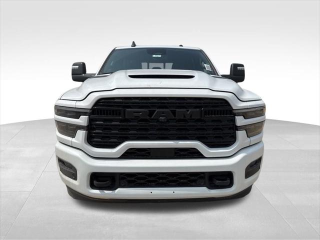2025 RAM Ram 2500 RAM 2500 LIMITED MEGA CAB 4X4 64 BOX