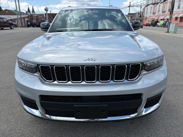 2025 Jeep Grand Cherokee GRAND CHEROKEE L LAREDO X 4X4