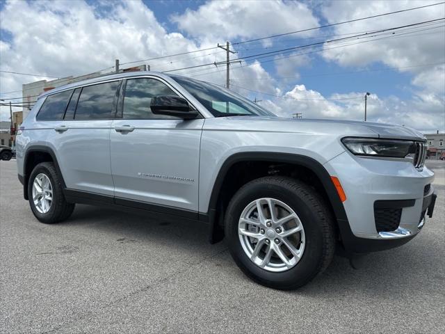 2025 Jeep Grand Cherokee GRAND CHEROKEE L LAREDO X 4X4