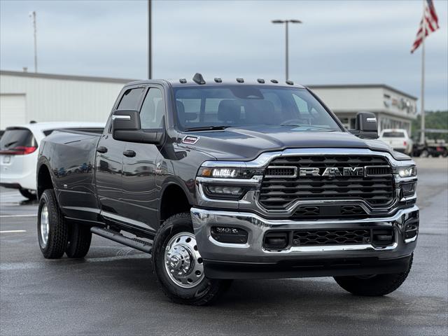 2025 RAM Ram 3500 RAM 3500 TRADESMAN CREW CAB 4X4 8 BOX