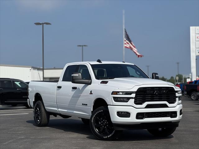 2025 RAM Ram 3500 RAM 3500 BIG HORN CREW CAB 4X4 8 BOX